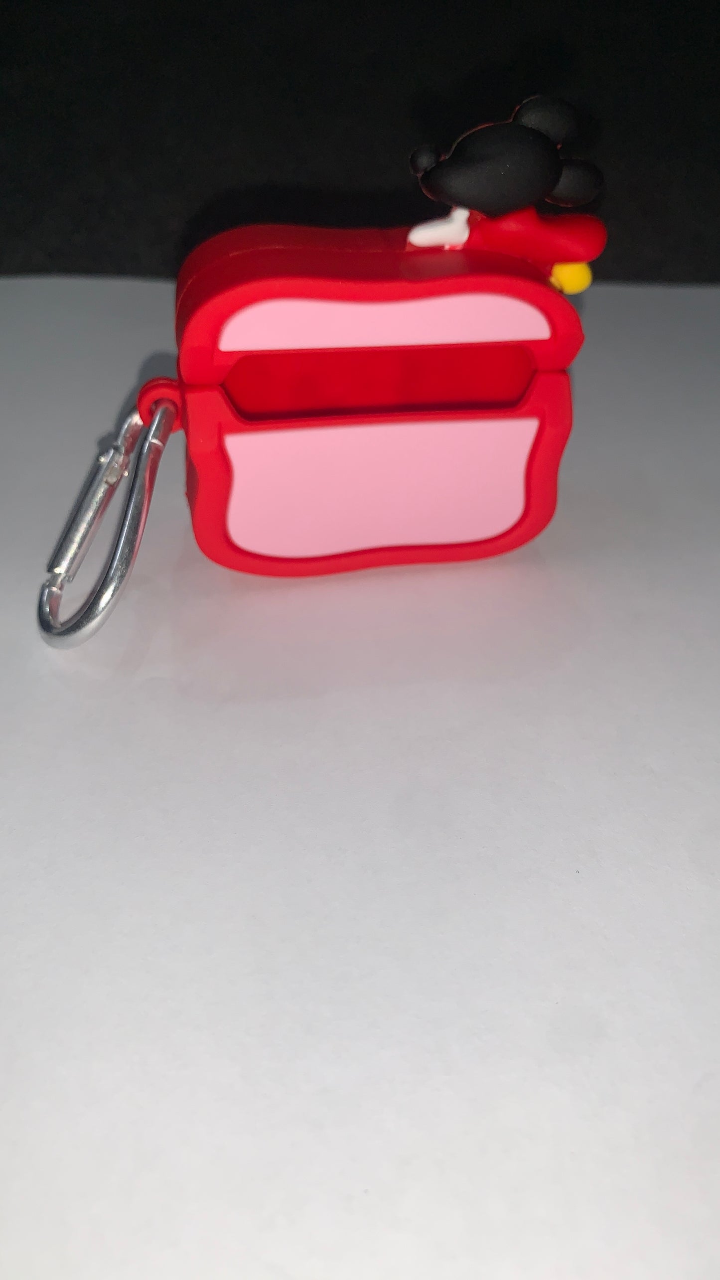 Minnie Mouse airpods case AIRPODS PRO 2 Adorable and functional Minnie Mouse-themed AIRPODS PRO 2