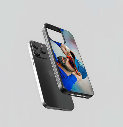 The Focused King Glass Case