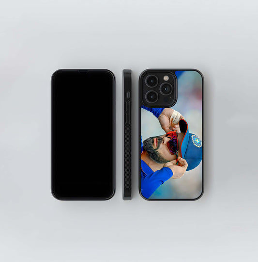 The Focused King Glass Case