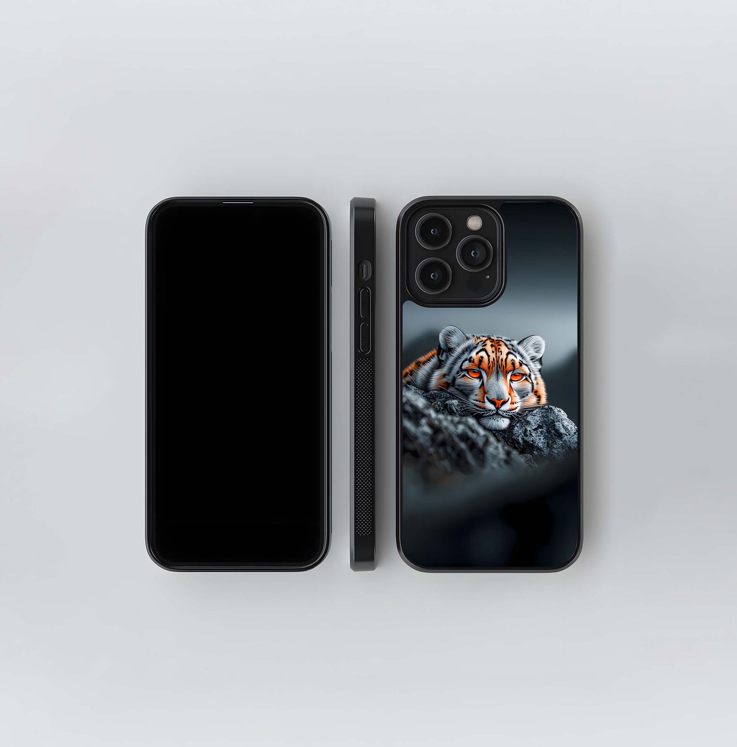 Snow leopard portrait Glass Case